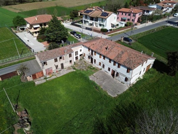 casa indipendente in vendita ad Este