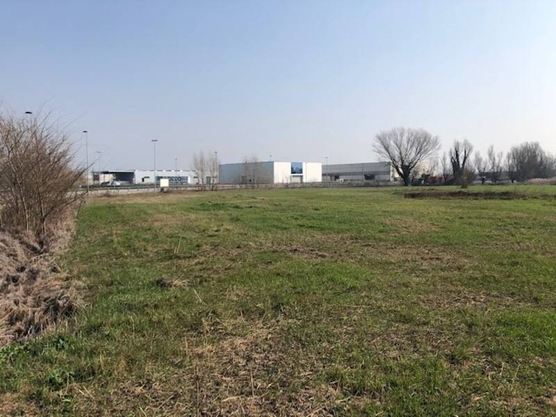 terreno edificabile in vendita ad Este