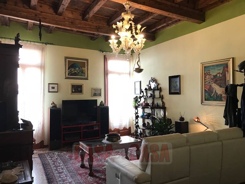 appartamento in vendita ad Este