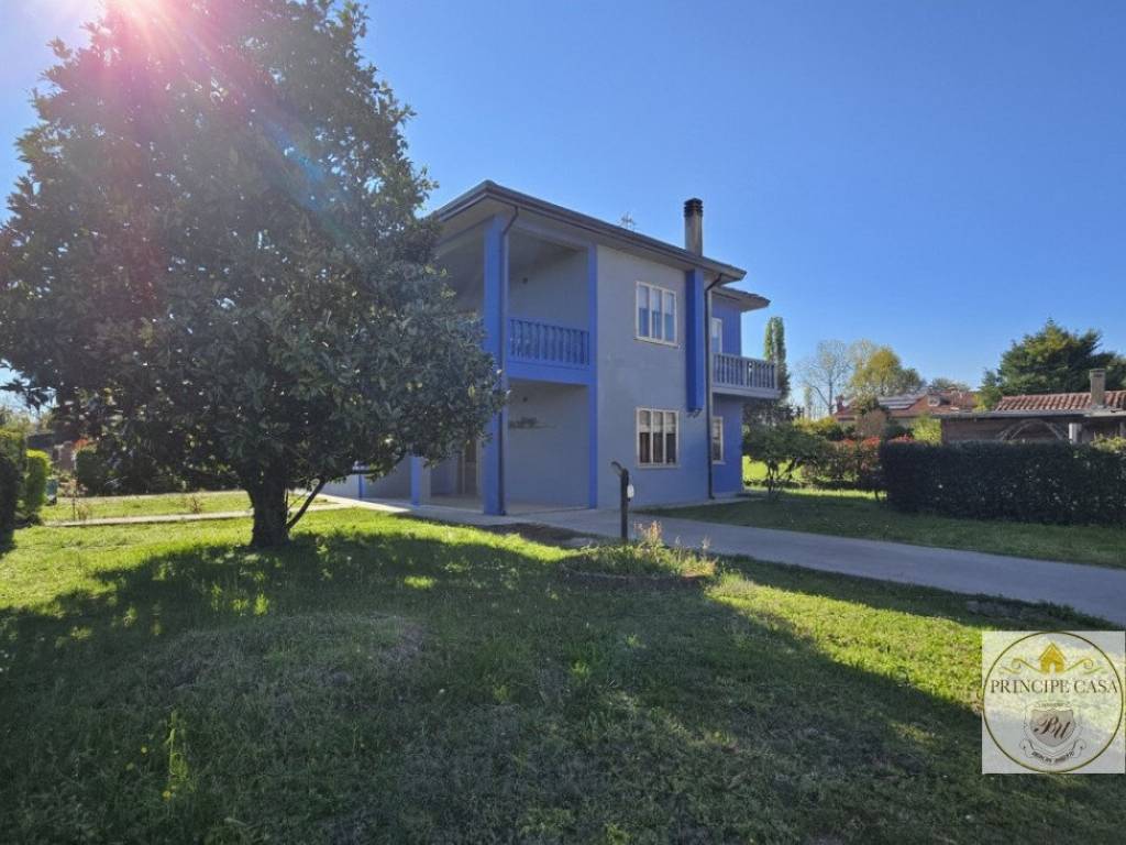 casa indipendente in vendita ad Este