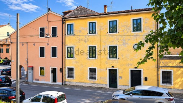 appartamento in vendita ad Este