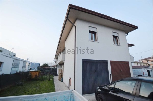 casa indipendente in vendita ad Este