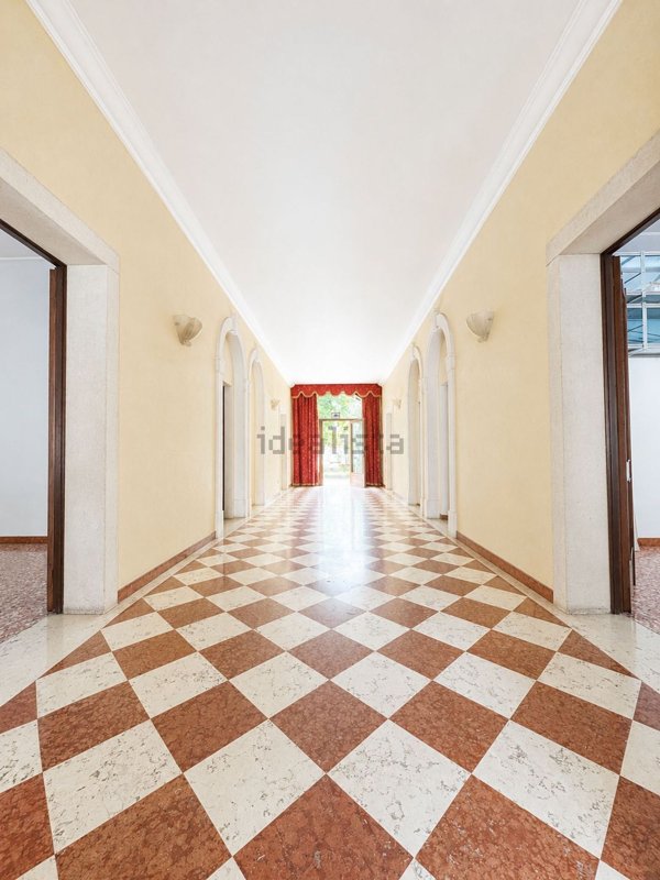 ufficio in vendita ad Este