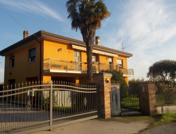 casa indipendente in vendita ad Este
