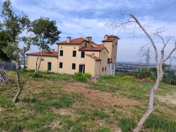 casa indipendente in vendita ad Este