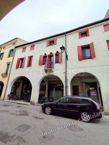 appartamento in vendita ad Este