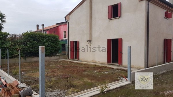 casa indipendente in vendita ad Este