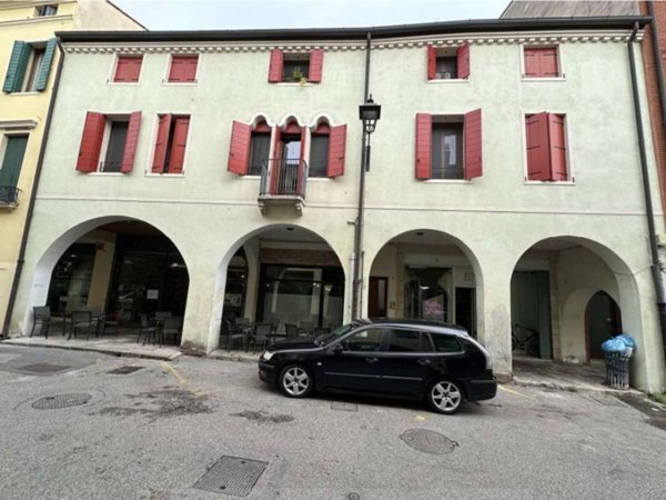 appartamento in vendita ad Este