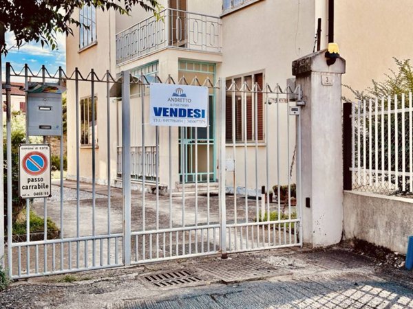 casa indipendente in vendita ad Este