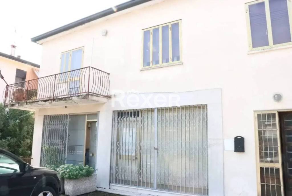 casa indipendente in vendita ad Este