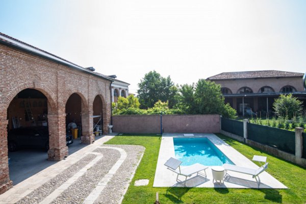 casale in vendita ad Este
