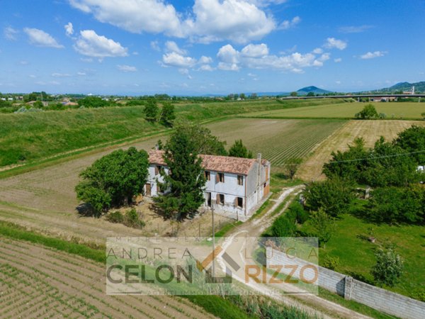 casa indipendente in vendita ad Este