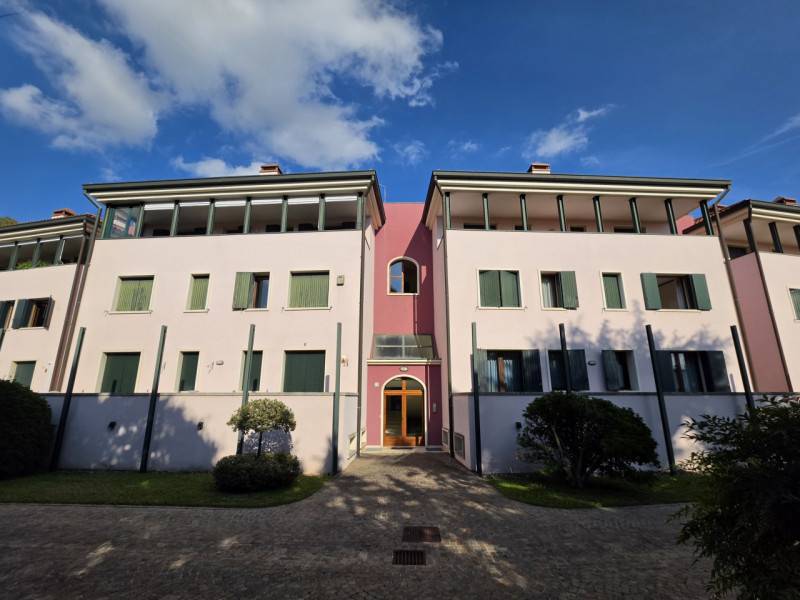 appartamento in vendita ad Este