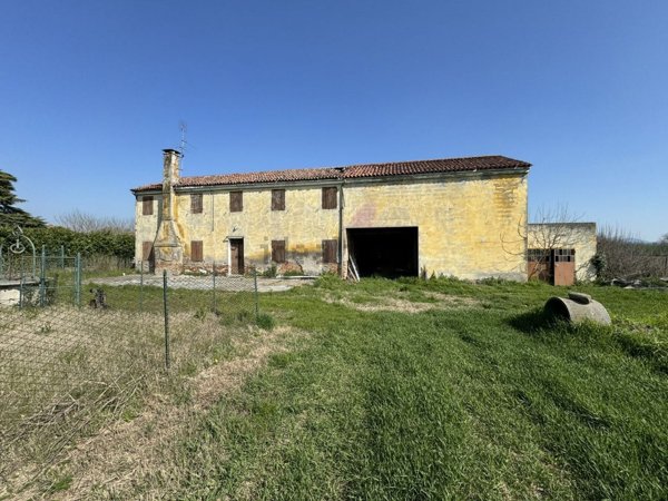 casa indipendente in vendita ad Este