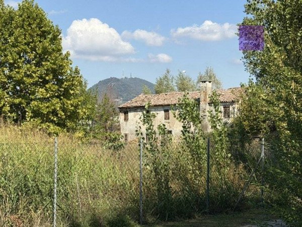 casale in vendita ad Este