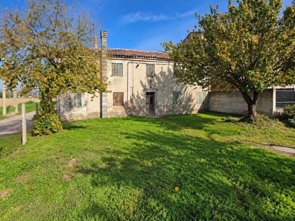 casa indipendente in vendita ad Este