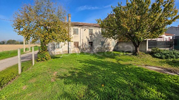 casa indipendente in vendita ad Este