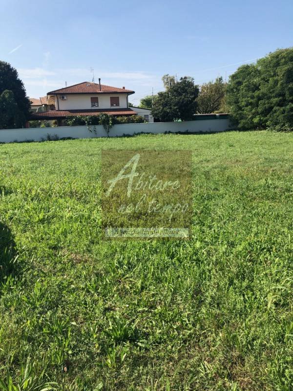 terreno edificabile in vendita a Fontaniva