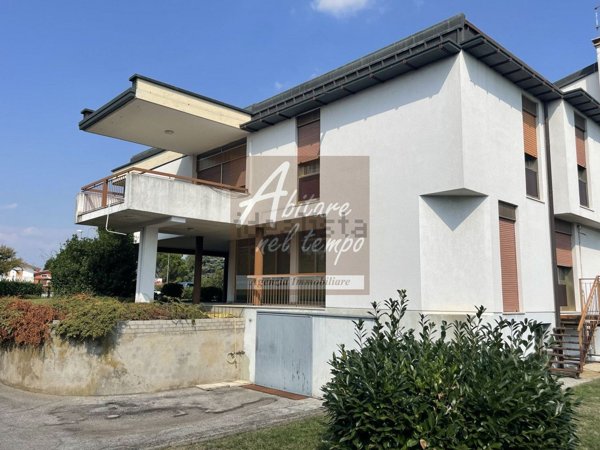 casa indipendente in vendita a Fontaniva