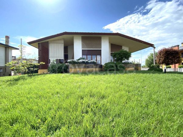 casa indipendente in vendita a Fontaniva