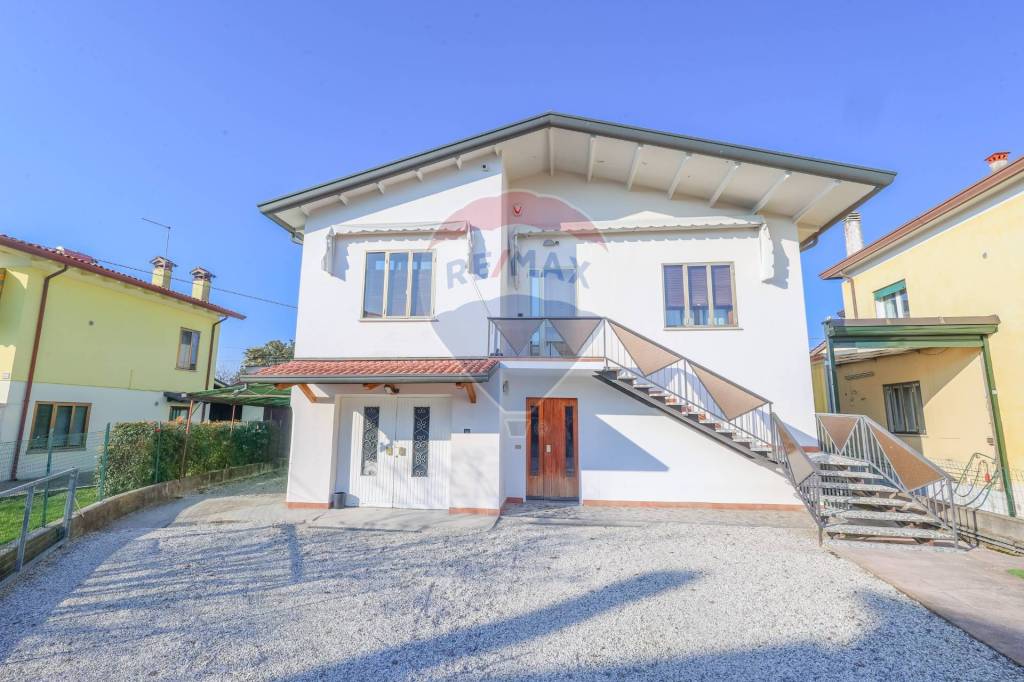 casa indipendente in vendita a Fontaniva