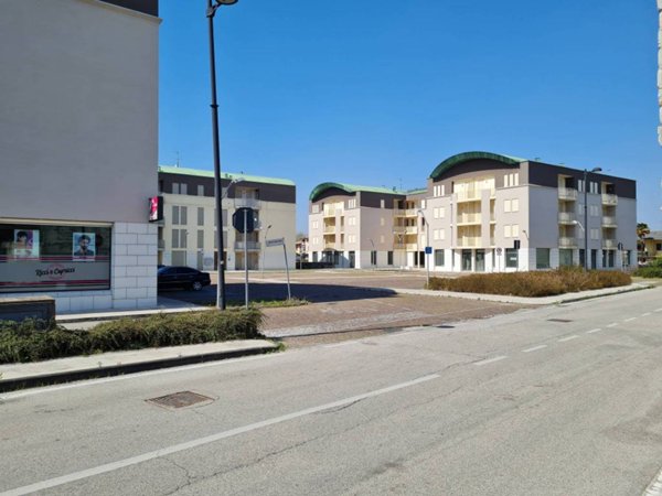 negozio in vendita a Fontaniva