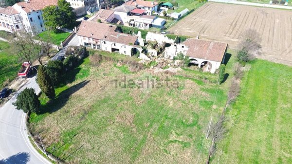 terreno edificabile in vendita a Fontaniva