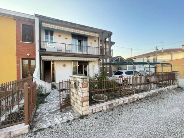 casa indipendente in vendita a Fontaniva