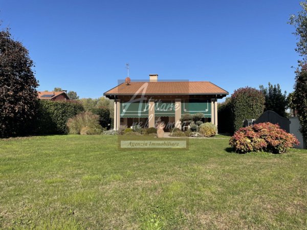 casa indipendente in vendita a Fontaniva