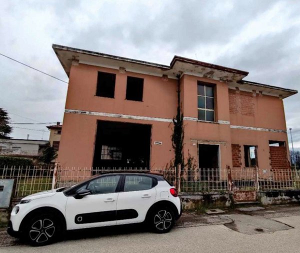 casa indipendente in vendita a Fontaniva