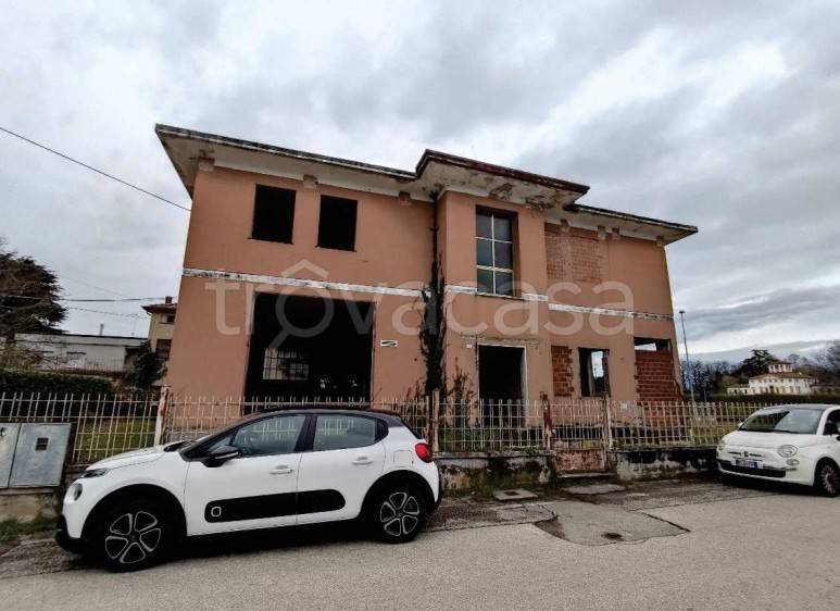 casa indipendente in vendita a Fontaniva