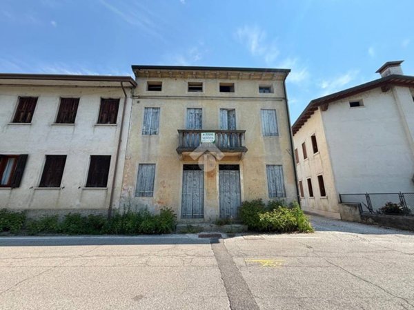 casa indipendente in vendita a Fontaniva