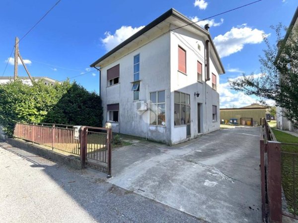 casa indipendente in vendita a Galliera Veneta