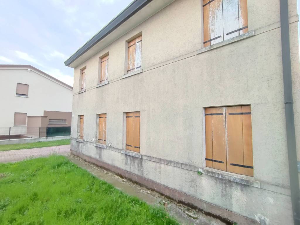 casa indipendente in vendita a Galliera Veneta