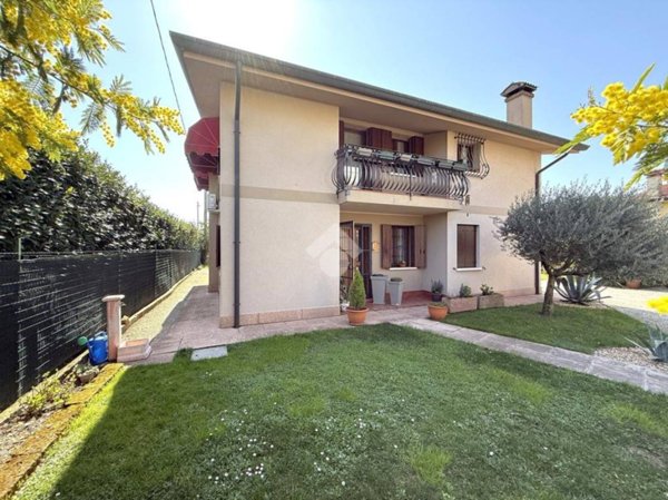casa indipendente in vendita a Galliera Veneta