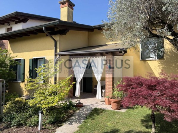 casa indipendente in vendita a Galliera Veneta