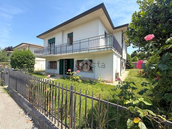 casa indipendente in vendita a Galliera Veneta