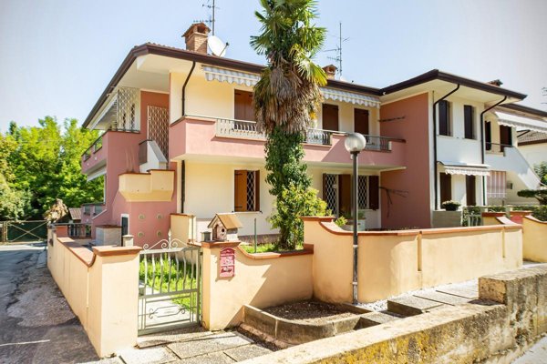 casa indipendente in vendita a Galzignano Terme in zona Valsanzibio