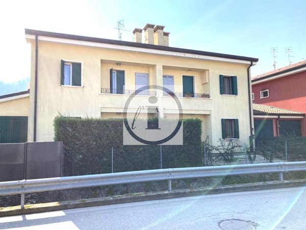 casa indipendente in vendita a Galzignano Terme
