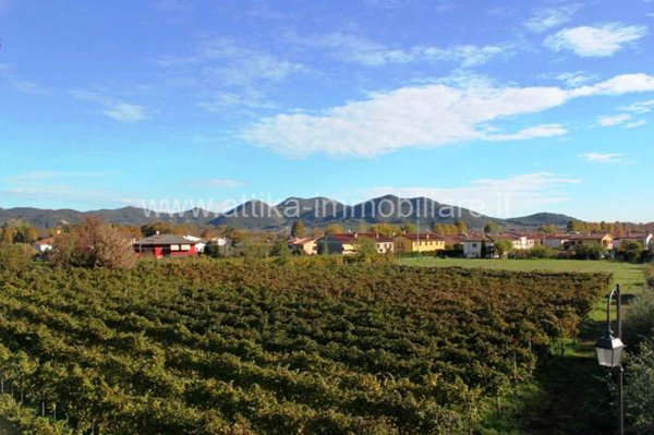 terreno edificabile in vendita a Galzignano Terme in zona Valsanzibio