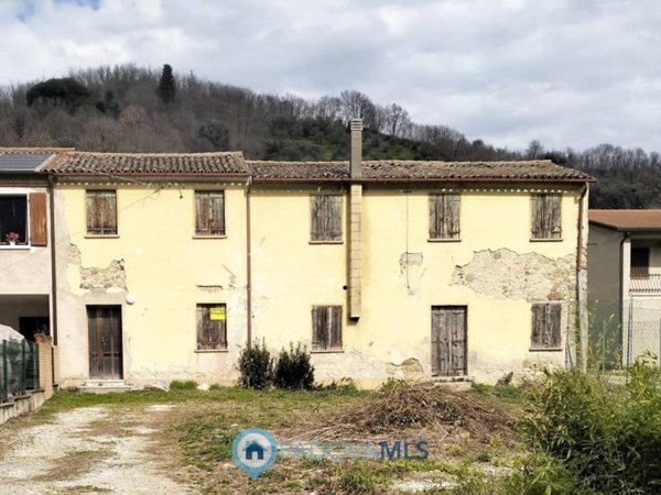 casa indipendente in vendita a Galzignano Terme