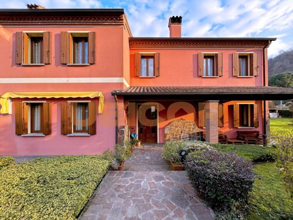 casa indipendente in vendita a Galzignano Terme