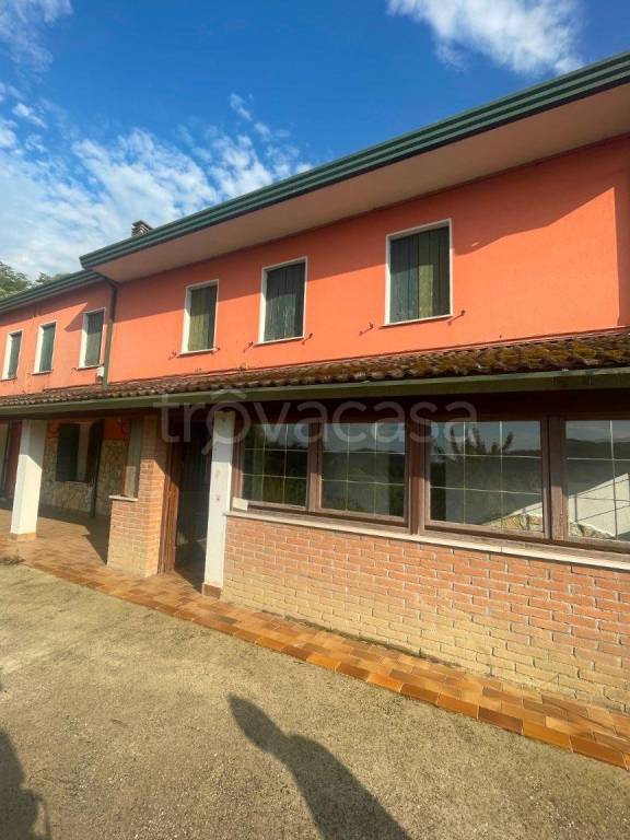 casa indipendente in vendita a Galzignano Terme in zona Valsanzibio