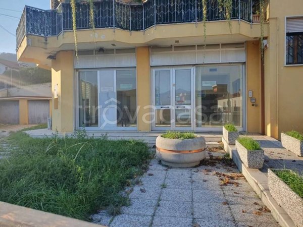 negozio in vendita a Galzignano Terme