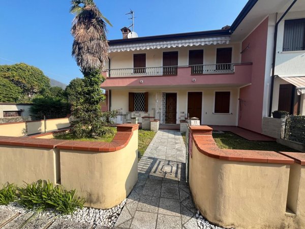 appartamento in vendita a Galzignano Terme in zona Valsanzibio