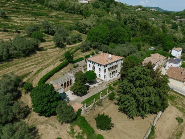 casa indipendente in vendita a Galzignano Terme