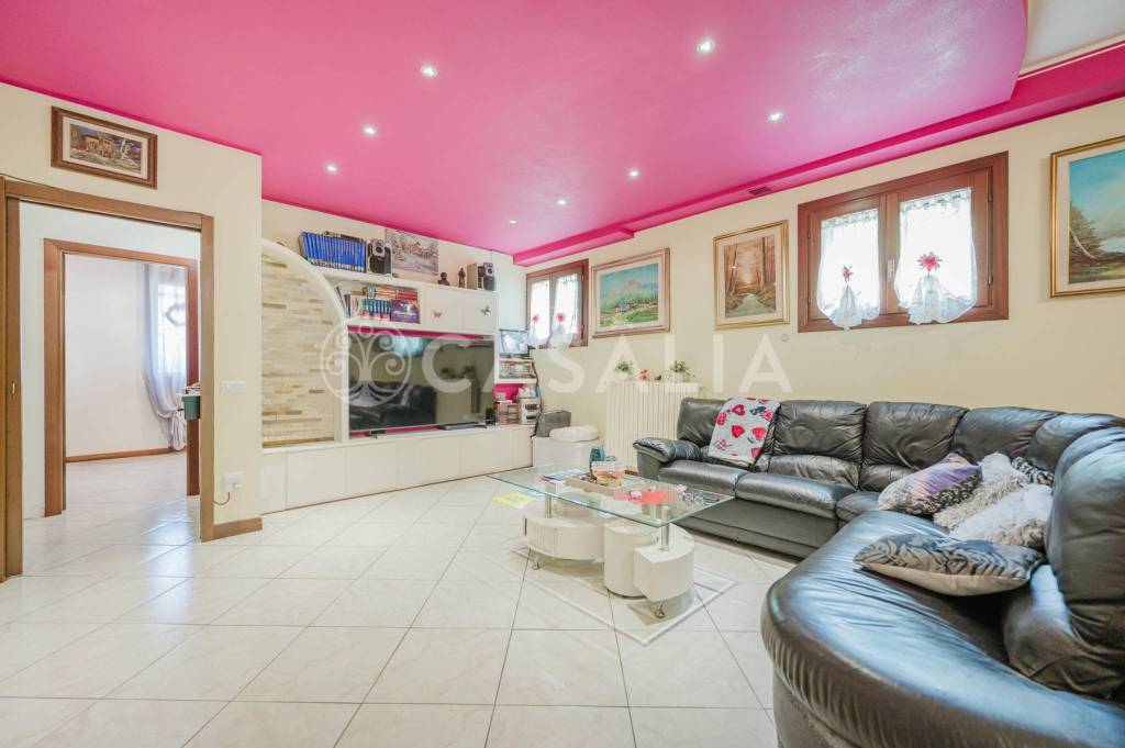 casa indipendente in vendita a Galzignano Terme in zona Regazzoni