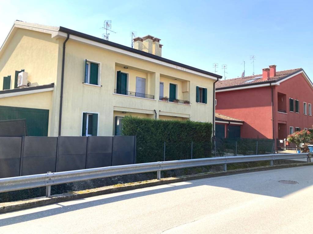 casa indipendente in vendita a Galzignano Terme