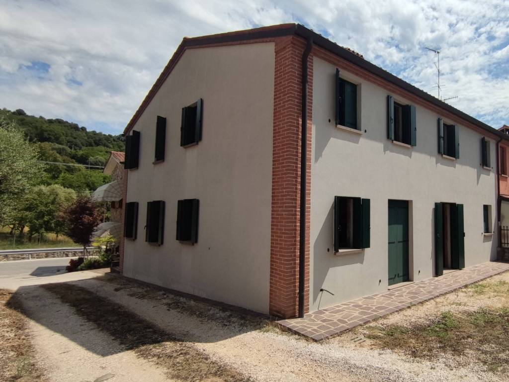 casa indipendente in vendita a Galzignano Terme