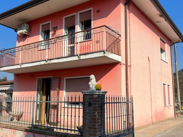 casa indipendente in vendita a Galzignano Terme